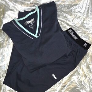 Grey's Anatomy Actve V-neck Top And Streight Leg Pant Scrub Set Dark Gray Small